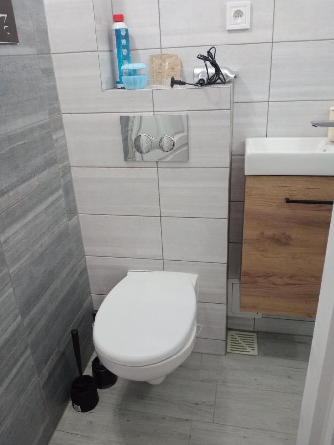 Uroczy Apartament Kraków Exteriör bild